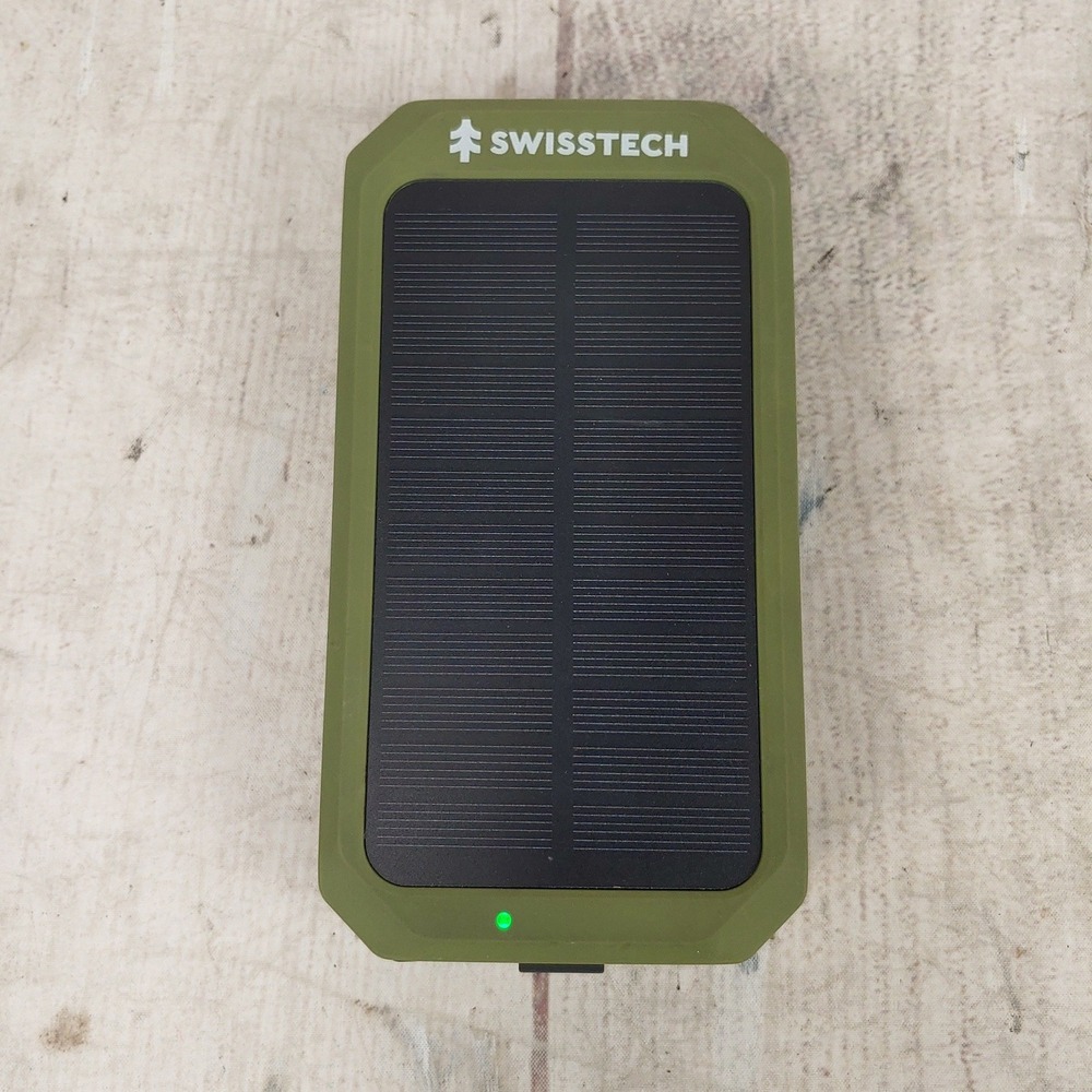 TESTED - SwissTech 31655 Solar Power Bank - 20000mAh Wireless Charging Green